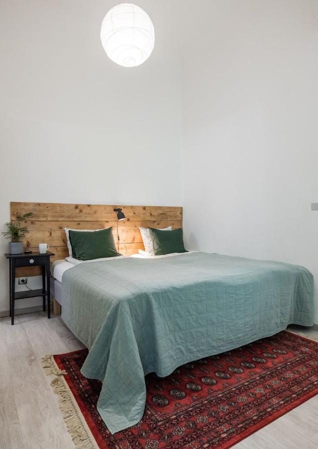 Charming And Unique Apartment With Balcony By The Great Synagogue Budapest Luaran gambar